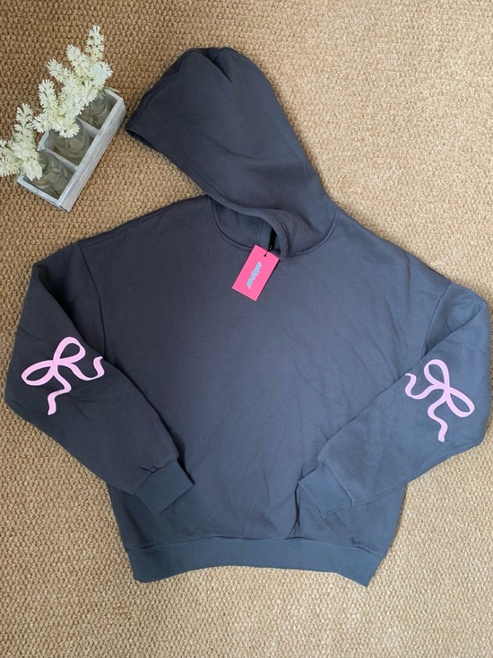 Edikted Tops - XS Edikted Dark Gray Hoodie Pink Bow Sleeve Oversized